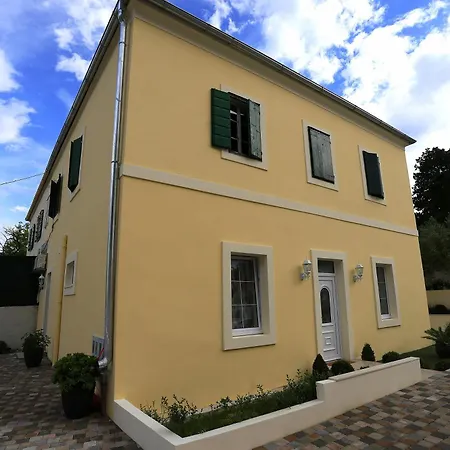 Guest house Maggie 4*